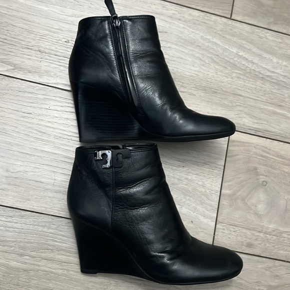 Tory Burch wedge boots - Picture 7 of 9